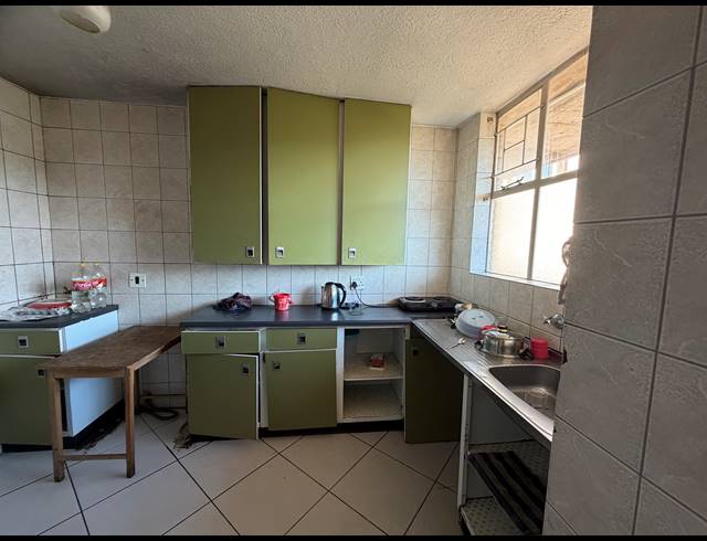 3 BEDROOM APARTMENT FOR SALE IN SUNNYSIDE